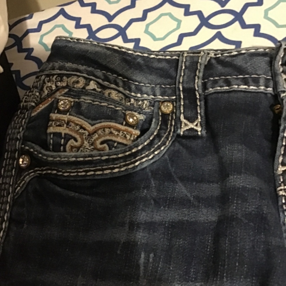 🔥SALE! ROCK REVIVAL, NWOT, see pic, rise=9; inseam=29, 🔥🔥 - Picture 10 of 11